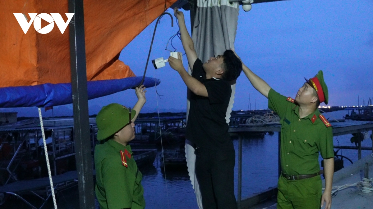 quảng ninh thực hiện kết nối số - giữ biển bình yên hình ảnh 3 quang ninh thuc hien ket noi so - giu bien binh yen hinh anh 3