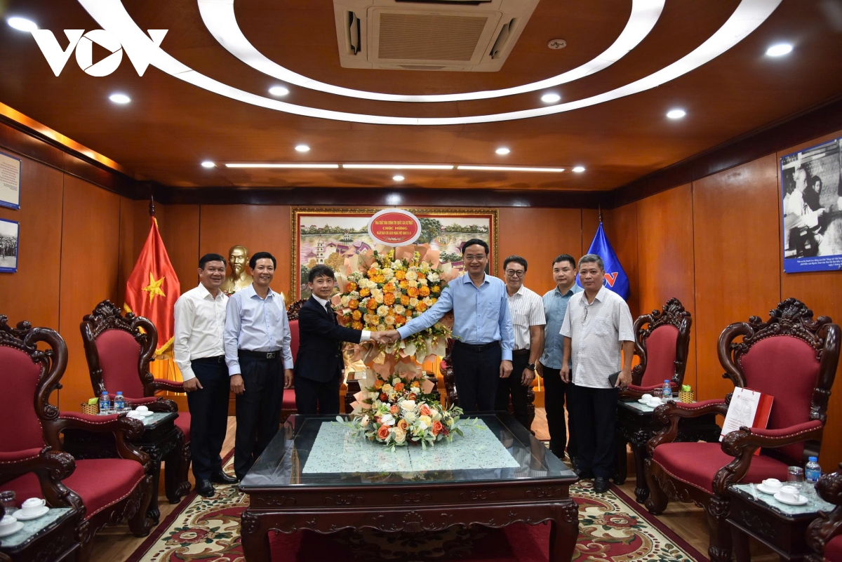 nhiều bộ, ngành, địa phương chúc mừng vov nhân ngày báo chí cách mạng việt nam hình ảnh 12 nhieu bo, nganh, dia phuong chuc mung vov nhan ngay bao chi cach mang viet nam hinh anh 12