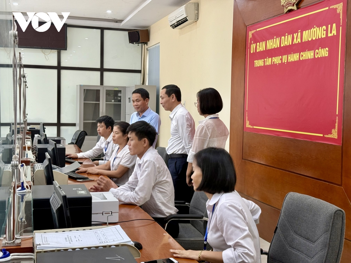 son la sap xep linh hoat co so vat chat cho chinh quyen cap xa moi hinh anh 2