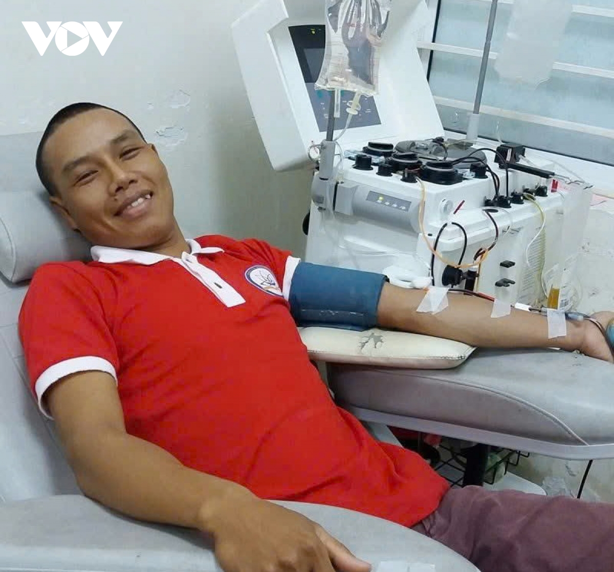 Đà nẵng tôn vinh gần 280 tập thể, cá nhân điển hình phong trào hiến máu tình nguyện hình ảnh 2 Da nang ton vinh gan 280 tap the, ca nhan dien hinh phong trao hien mau tinh nguyen hinh anh 2