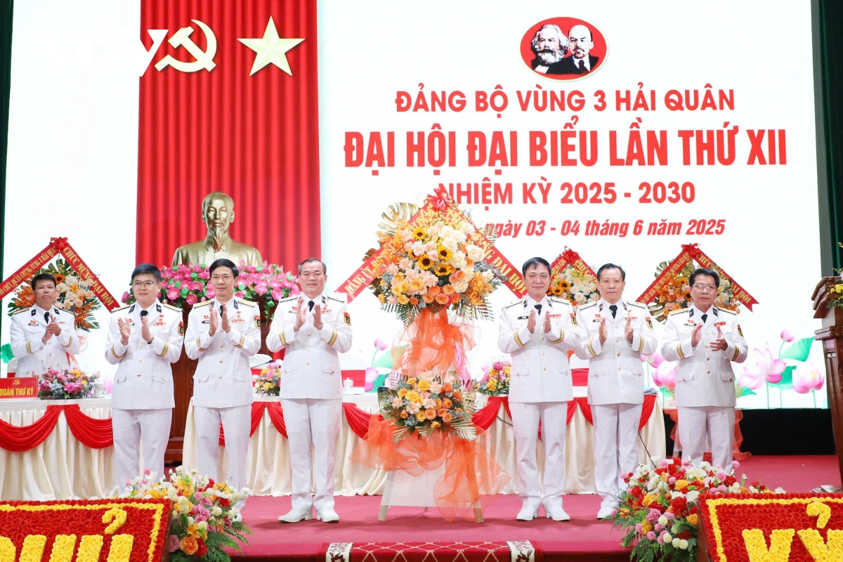 Đảng bộ vùng 3 hải quân vững bước trong thời kỳ mới hình ảnh 4 Dang bo vung 3 hai quan vung buoc trong thoi ky moi hinh anh 4