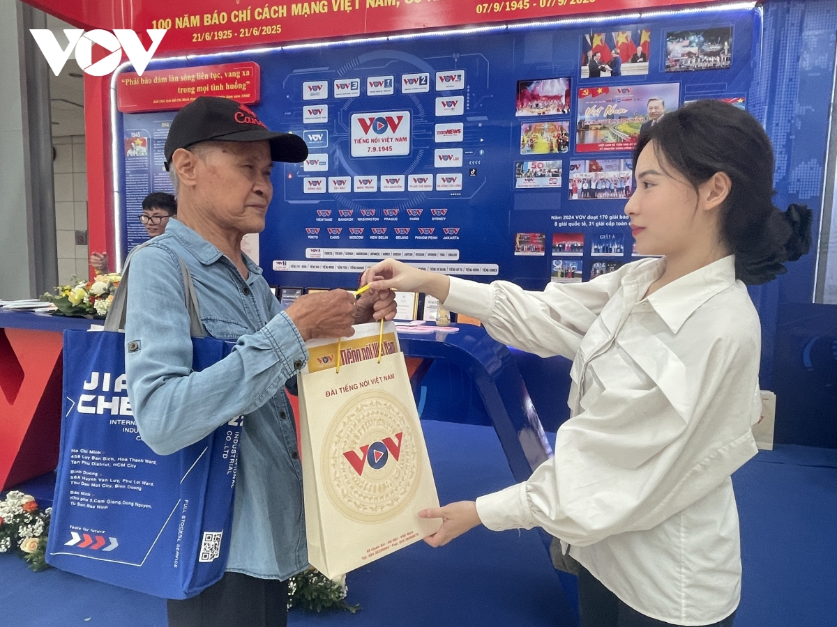 hoi bao toan quoc 2025 nhieu hoat dong soi noi tai gian trung bay cua vov hinh anh 5
