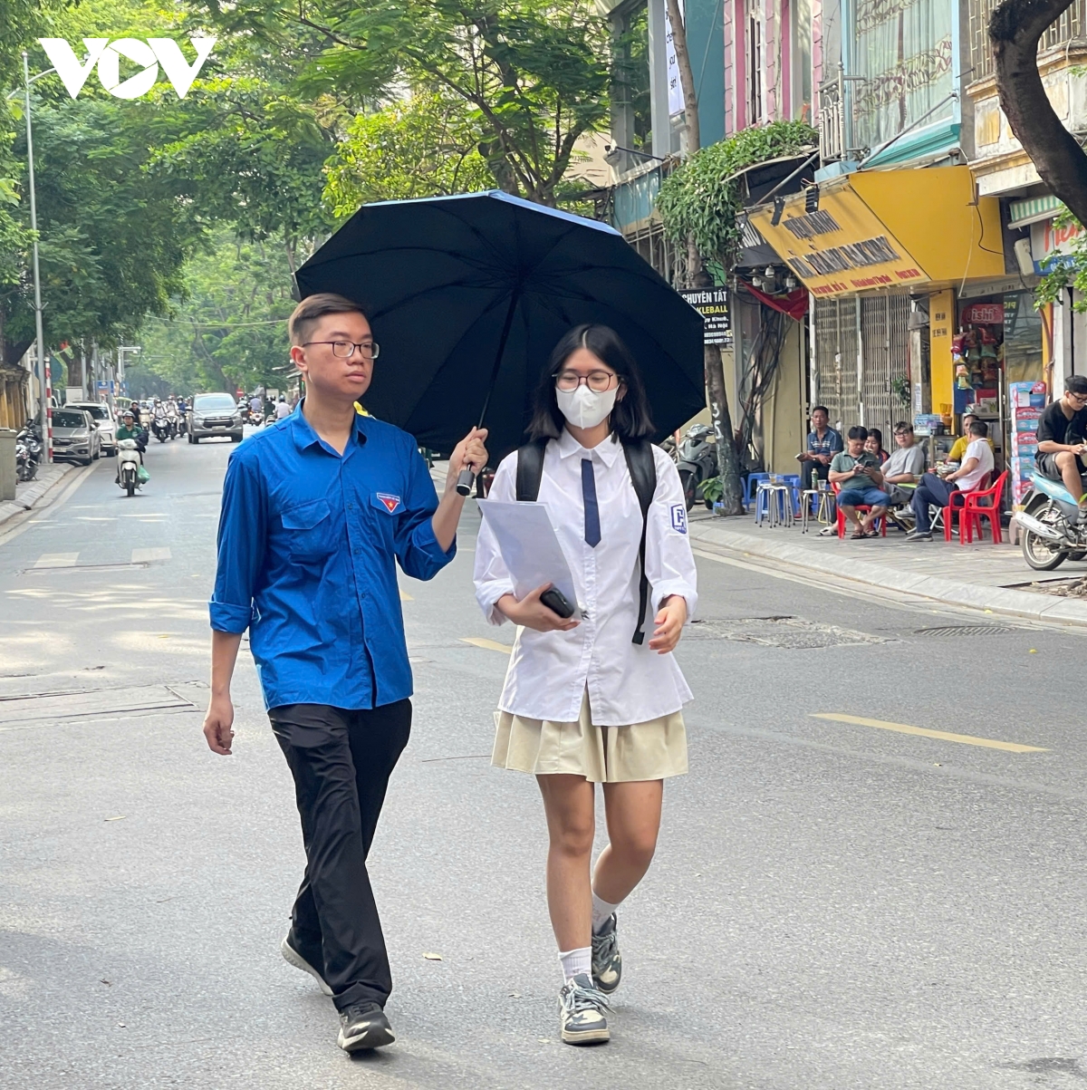 tiep suc mua thi sac xanh cua niem tin va se chia hinh anh 5