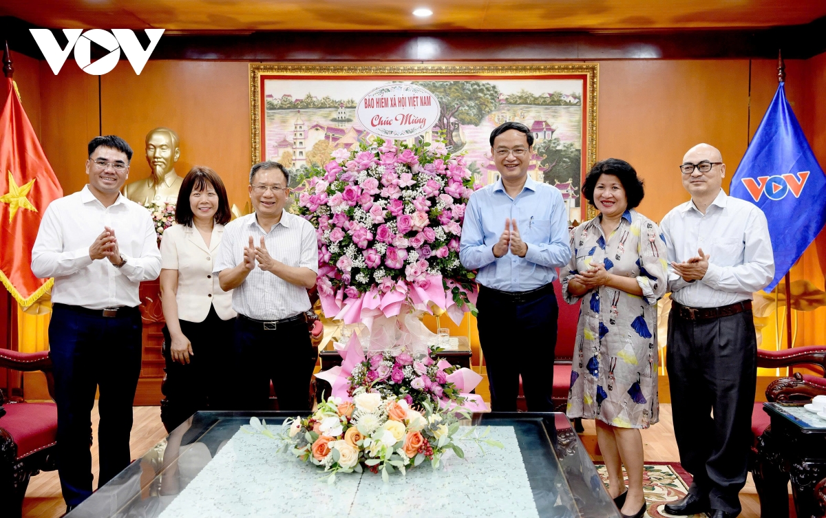nhiều bộ, ngành, địa phương chúc mừng vov nhân ngày báo chí cách mạng việt nam hình ảnh 13 nhieu bo, nganh, dia phuong chuc mung vov nhan ngay bao chi cach mang viet nam hinh anh 13