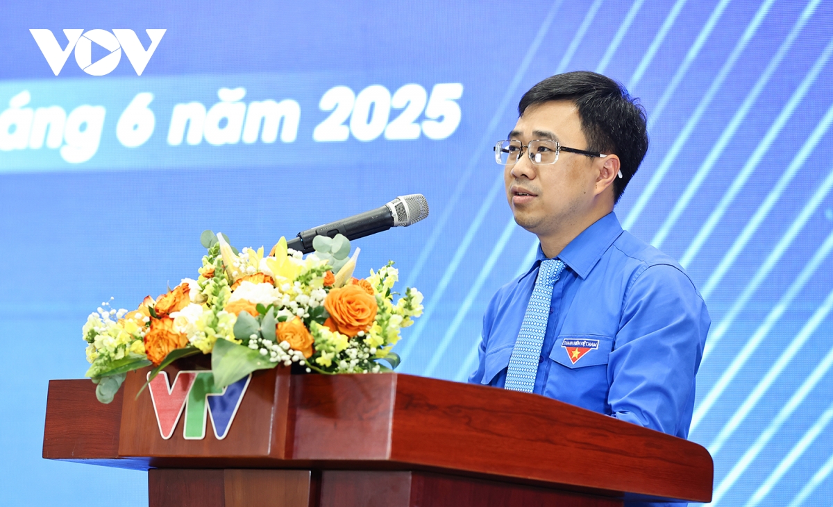 Đoàn thanh niên chính phủ tuyên dương 50 nhà báo trẻ tiêu biểu hình ảnh 4 Doan thanh nien chinh phu tuyen duong 50 nha bao tre tieu bieu hinh anh 4