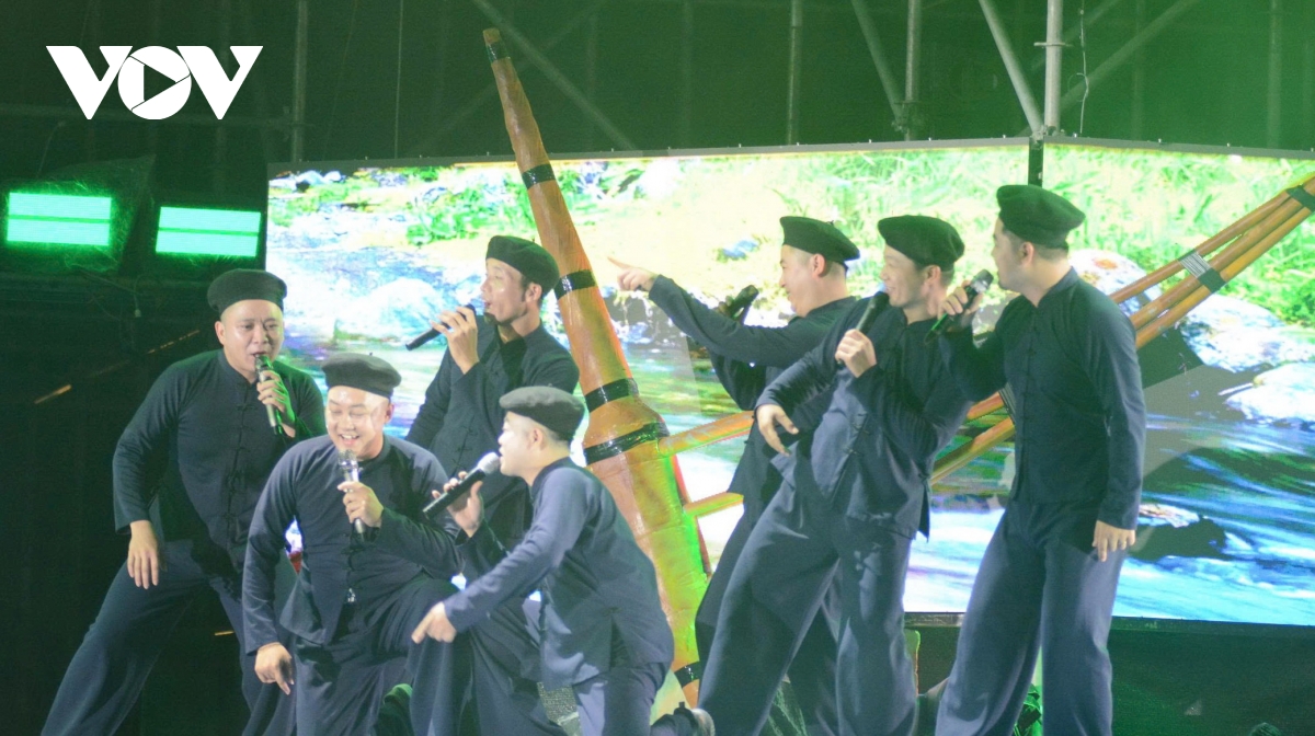 chương trình nghệ thuật sắc màu sơn la tại Đà nẵng hình ảnh 5 chuong trinh nghe thuat sac mau son la tai Da nang hinh anh 5