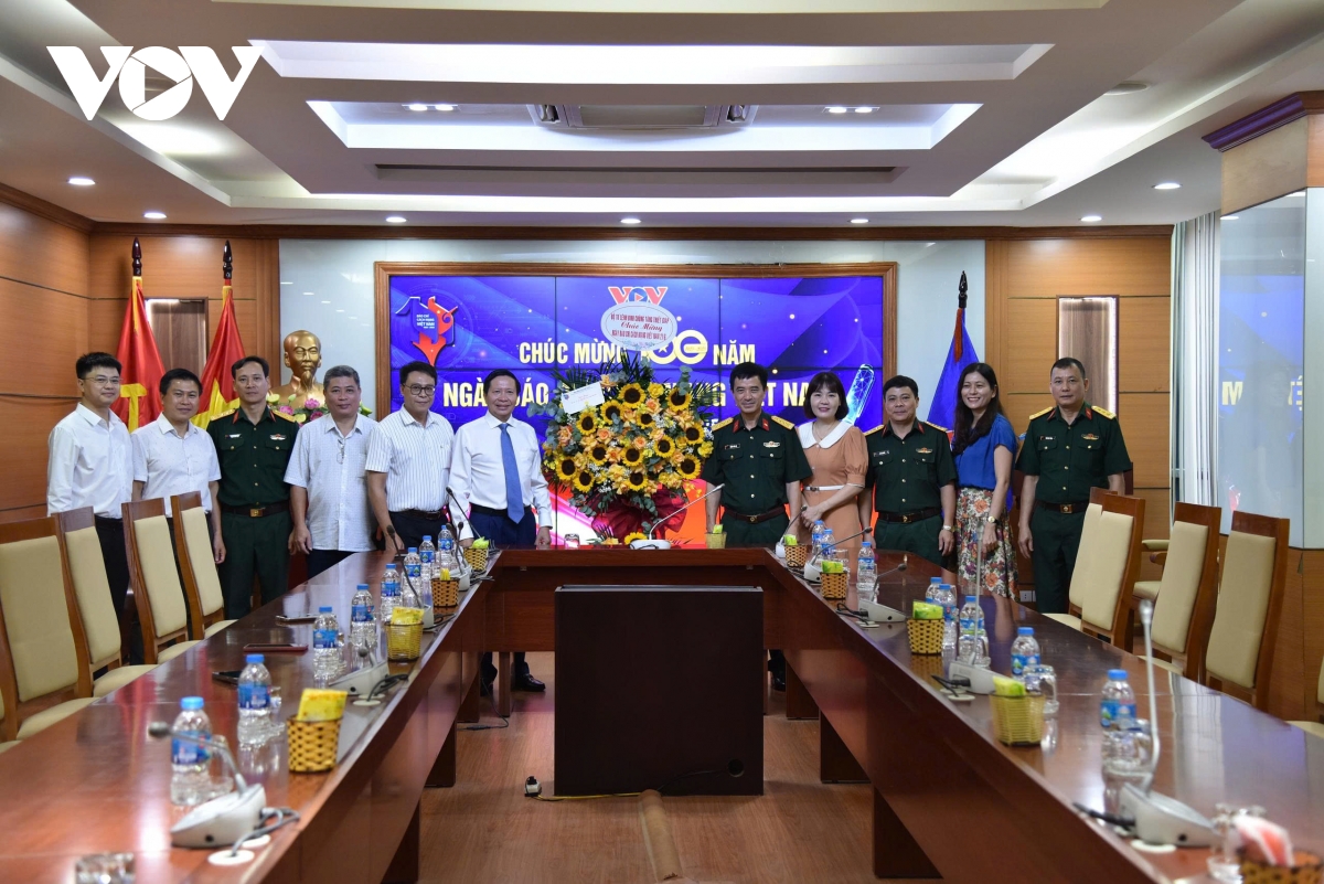 nhiều bộ, ngành, địa phương chúc mừng vov nhân ngày báo chí cách mạng việt nam hình ảnh 11 nhieu bo, nganh, dia phuong chuc mung vov nhan ngay bao chi cach mang viet nam hinh anh 11