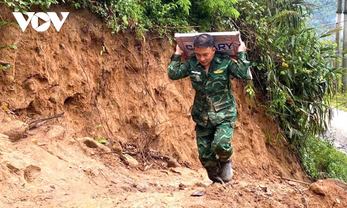 bộ đội biên phòng lai châu chung tay xây những mái ấm nơi biên giới hình ảnh 10 bo doi bien phong lai chau chung tay xay nhung mai am noi bien gioi hinh anh 10