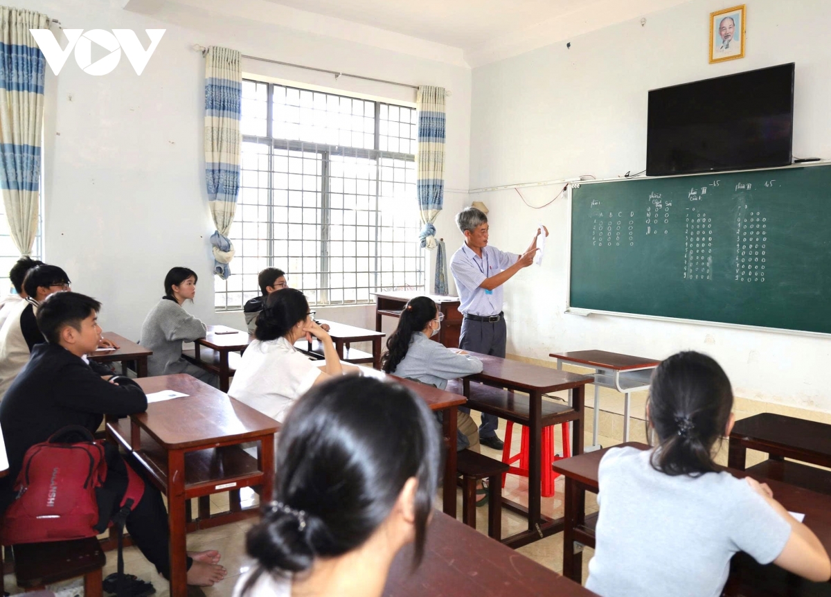 Đắk nông chuẩn bị mọi điều kiện cho 8.500 thí sinh thi tốt nghiệp thpt hình ảnh 1 Dak nong chuan bi moi dieu kien cho 8.500 thi sinh thi tot nghiep thpt hinh anh 1