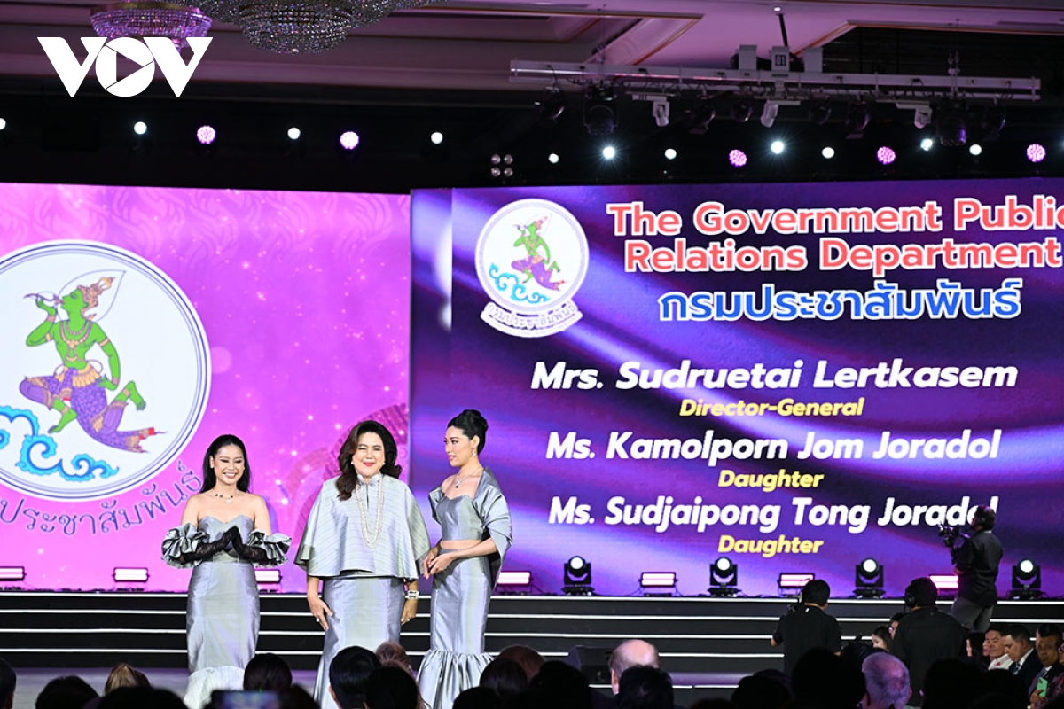 tơ lụa thái lan nét đẹp truyền thống tỏa sáng trên trường quốc tế hình ảnh 12 to lua thai lan net dep truyen thong toa sang tren truong quoc te hinh anh 12