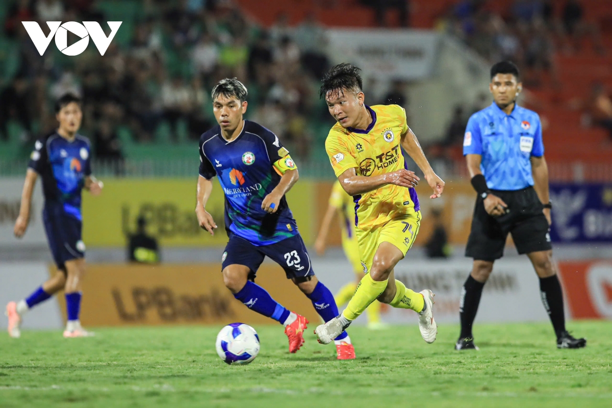 Kết thúc V-League 2024/2025: Bình Định xuống hạng, HAGL tạo kịch tính tấm vé play-off