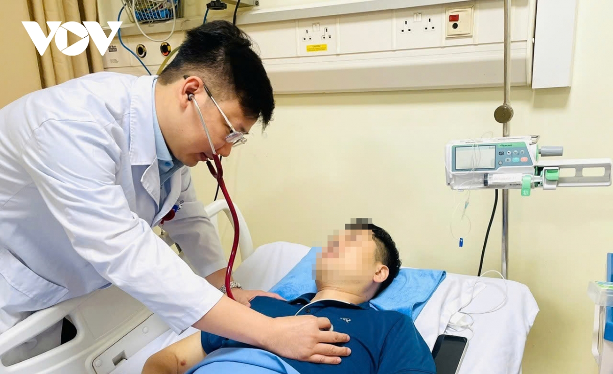 Bệnh nhân mắc bệnh hiếm gặp phải trải qua 5 lần thay huyết tương