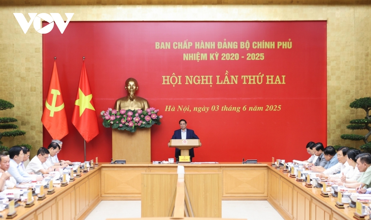 thủ tướng chuyển đổi mô hình tăng trưởng nhanh, xanh, bền vững hình ảnh 1 thu tuong chuyen doi mo hinh tang truong nhanh, xanh, ben vung hinh anh 1