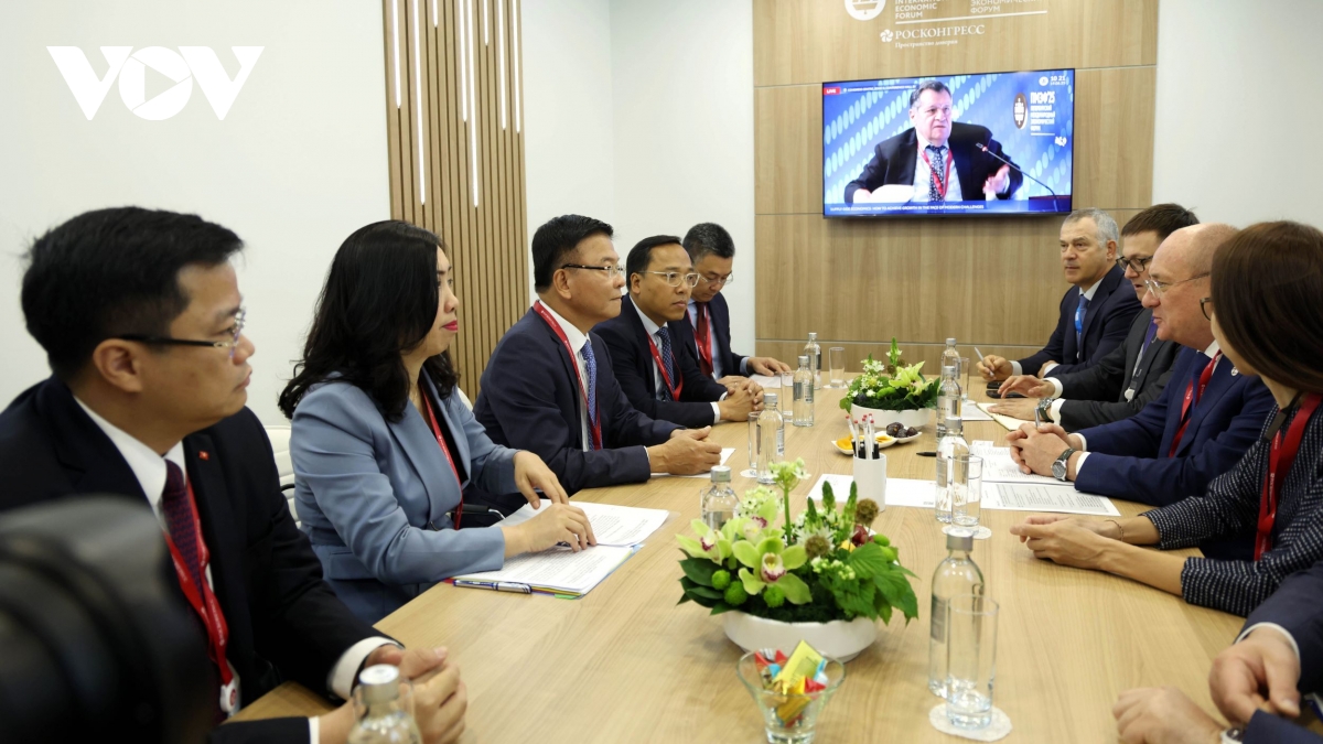 phó thủ tướng lê thành long tiếp lãnh đạo một số tập đoàn, công ty hàng đầu của nga hình ảnh 2 pho thu tuong le thanh long tiep lanh dao mot so tap doan, cong ty hang dau cua nga hinh anh 2