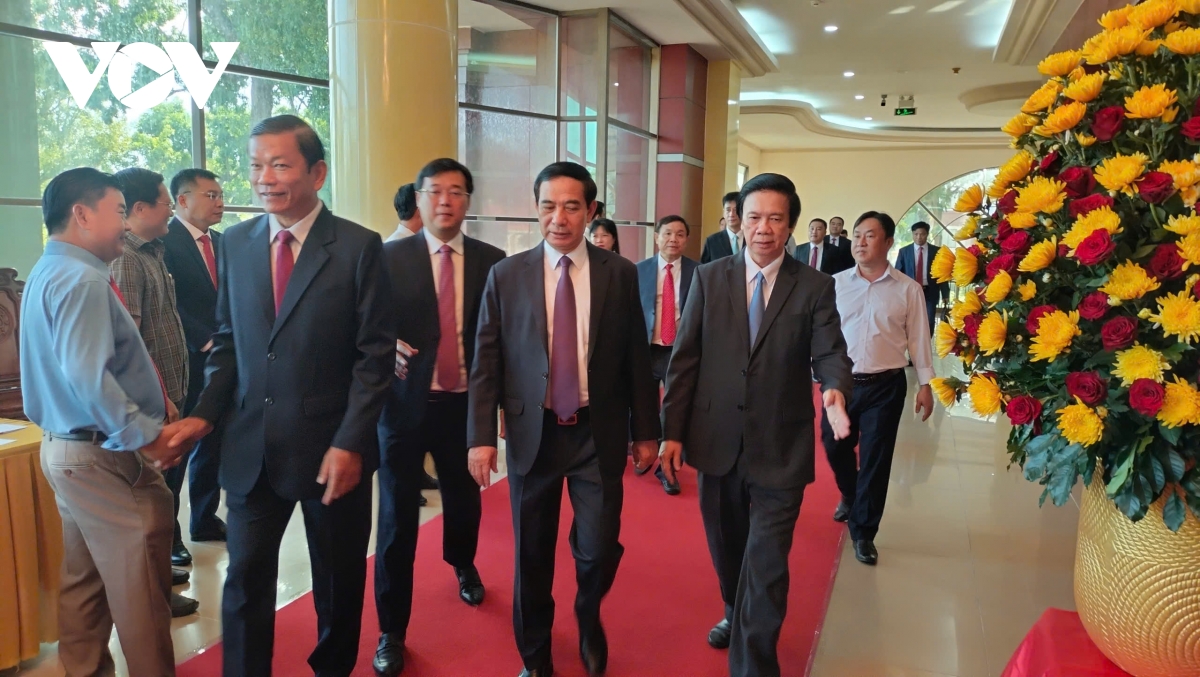 lãnh đạo Đảng, nhà nước dự lễ công bố các nghị quyết, quyết định sáp nhập đơn vị hành chính hình ảnh 16 lanh dao Dang, nha nuoc du le cong bo cac nghi quyet, quyet dinh sap nhap don vi hanh chinh hinh anh 16