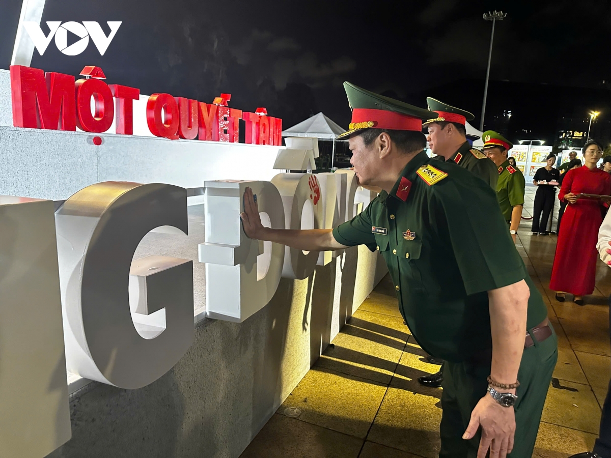 giao lưu nghệ thuật chung một quyết tâm vì cộng đồng không ma túy hình ảnh 4 giao luu nghe thuat chung mot quyet tam vi cong dong khong ma tuy hinh anh 4