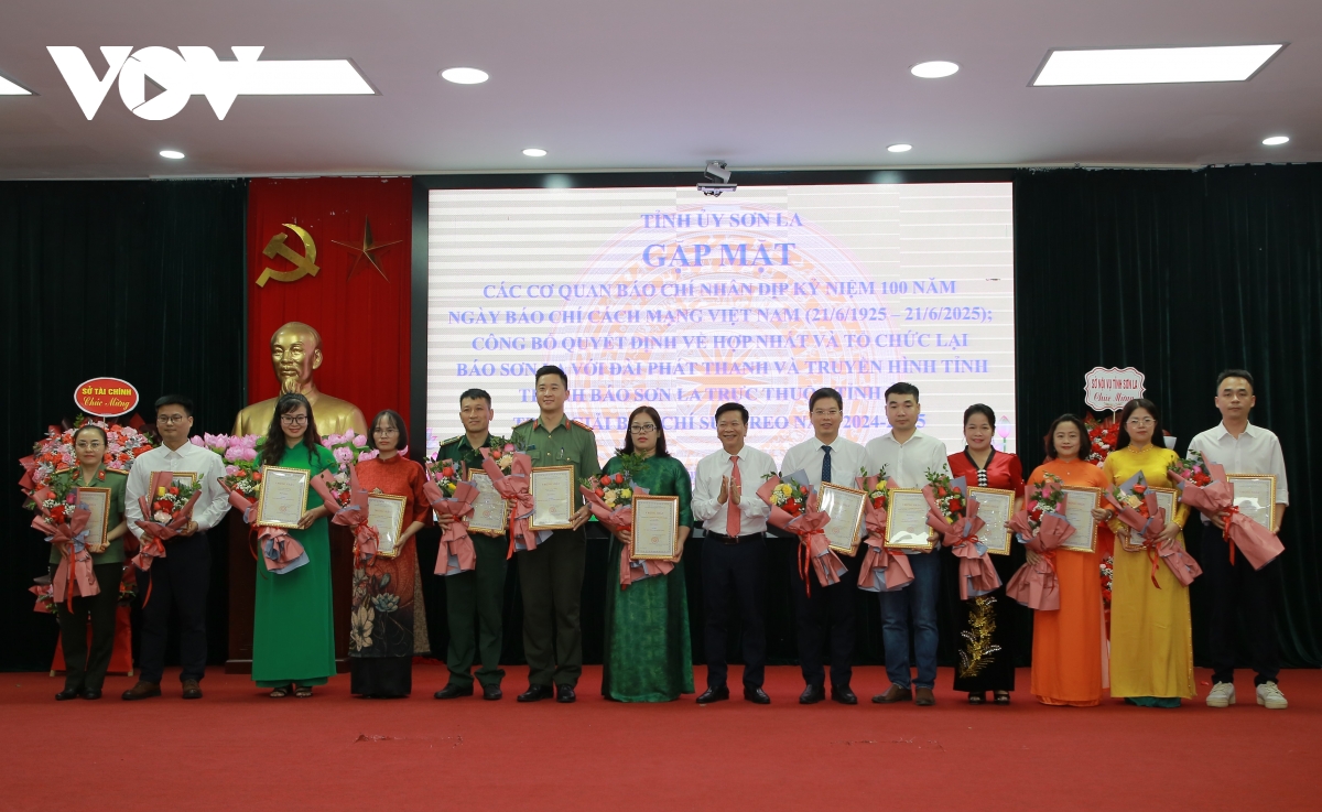 giải báo chí suối reo tỉnh sơn la đề cập nhiều vấn đề nóng hình ảnh 2 giai bao chi suoi reo tinh son la de cap nhieu van de nong hinh anh 2