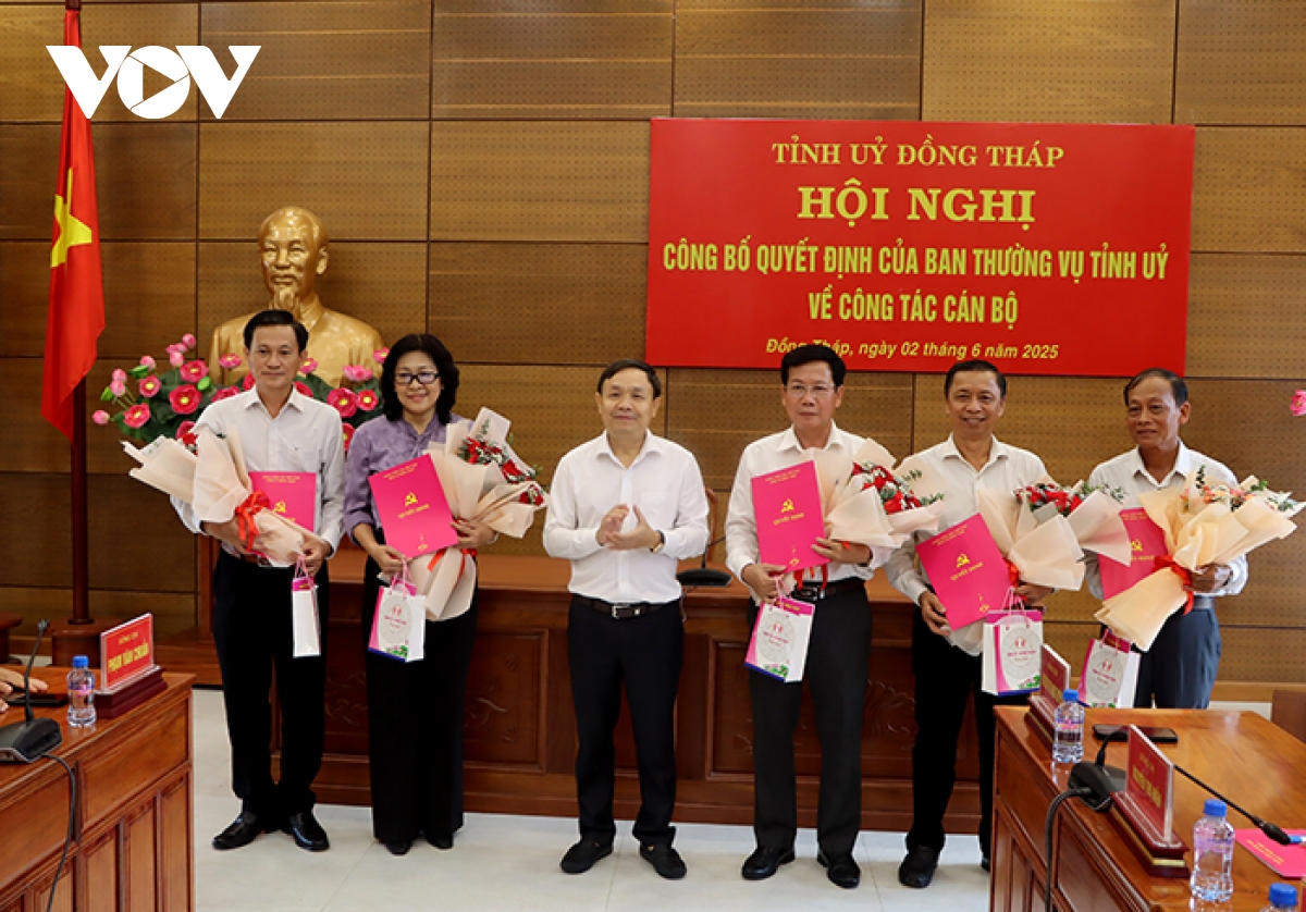 chủ tịch Đồng tháp yêu cầu không tổ chức các đoàn công tác học tập kinh nghiệm hình ảnh 3 chu tich Dong thap yeu cau khong to chuc cac doan cong tac hoc tap kinh nghiem hinh anh 3