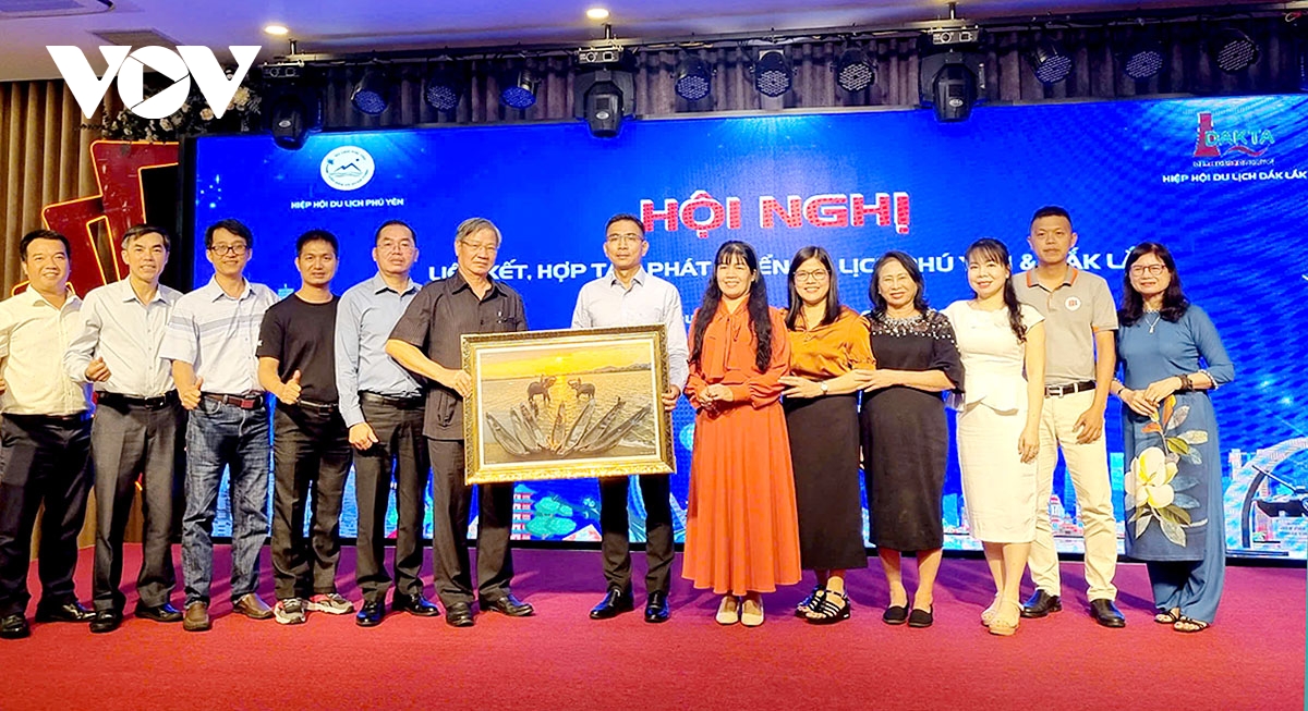 Đắk lắk và phú yên họp bàn kết nối du lịch rừng - biển hình ảnh 3 Dak lak va phu yen hop ban ket noi du lich rung - bien hinh anh 3