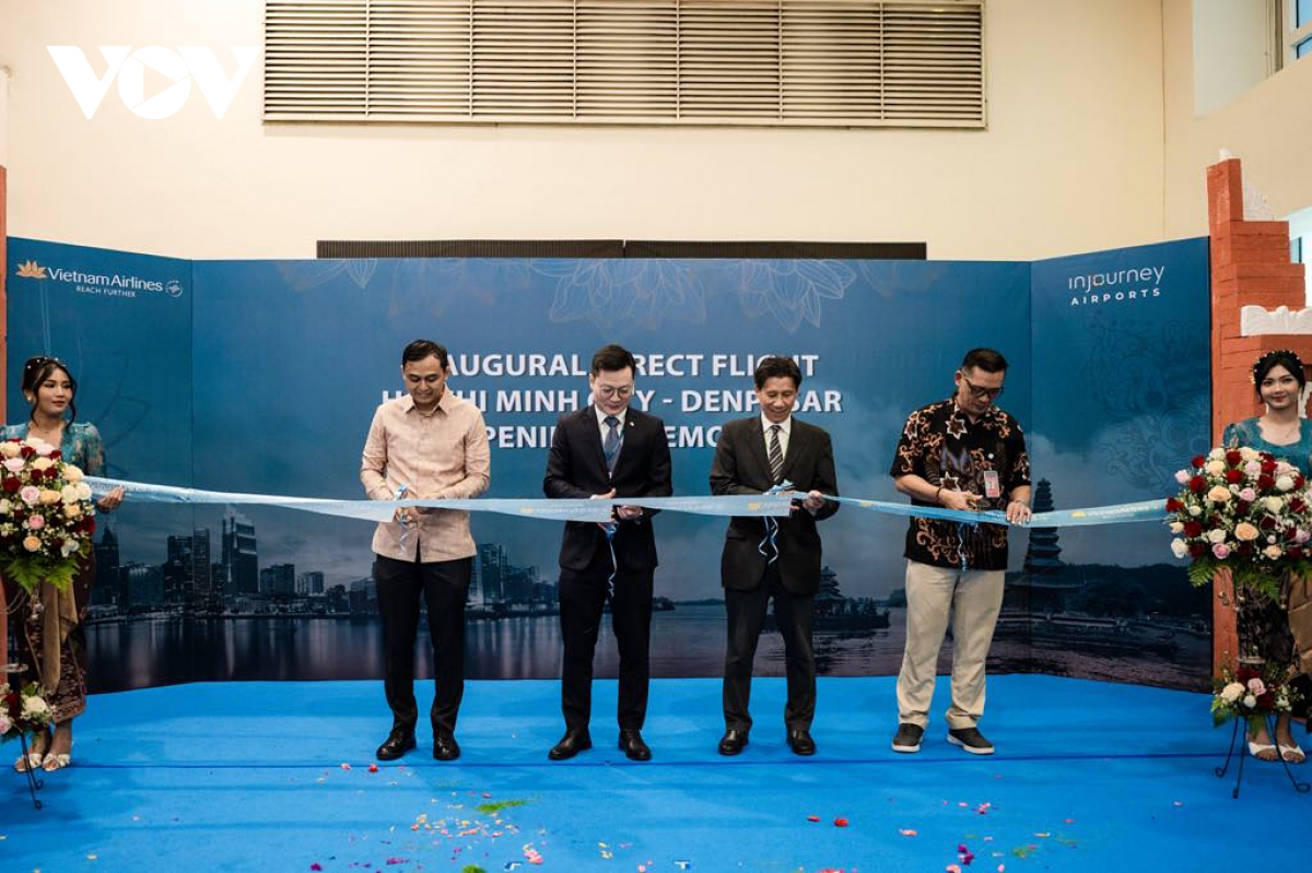 vietnam airlines launches ho chi minh city bali air route picture 1 vietnam airlines launches ho chi minh city bali air route picture 1
