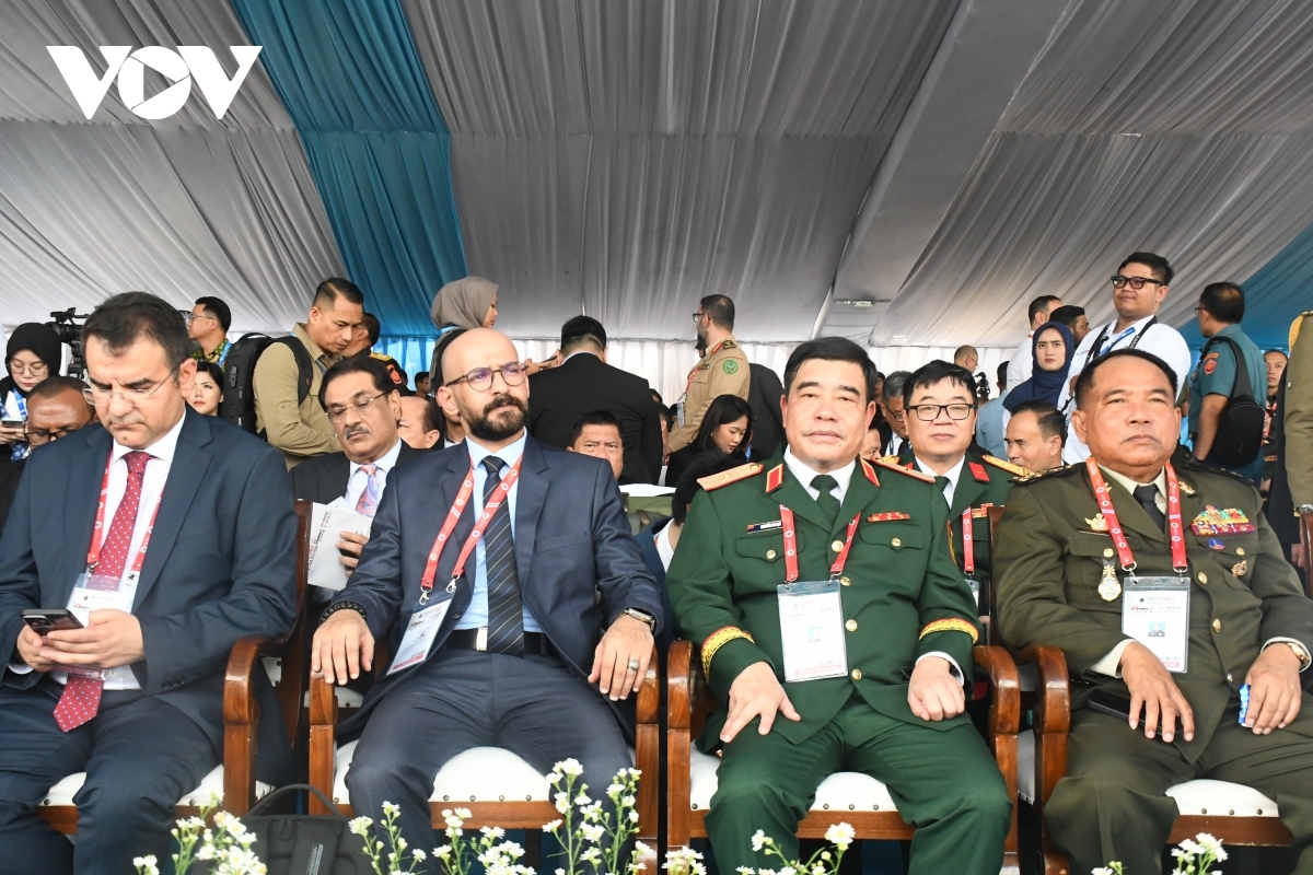 Việt Nam tham dự Indo Defence 2025