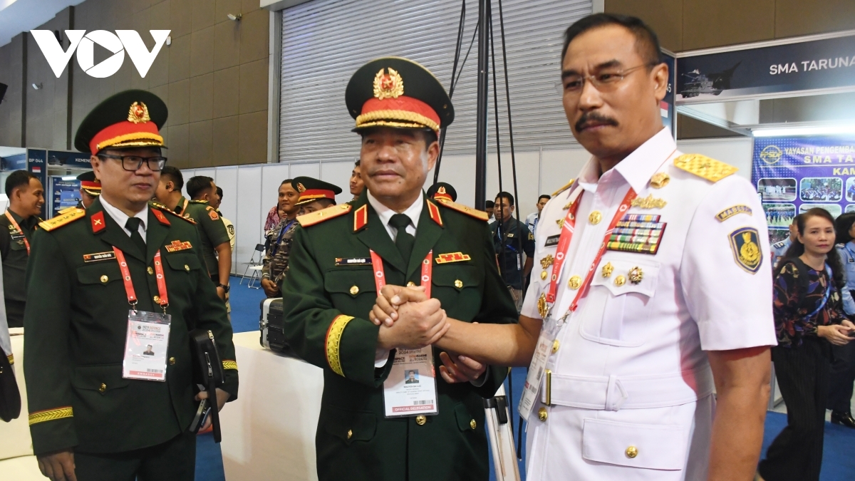 việt nam tham dự indo defence 2025 hình ảnh 3 viet nam tham du indo defence 2025 hinh anh 3