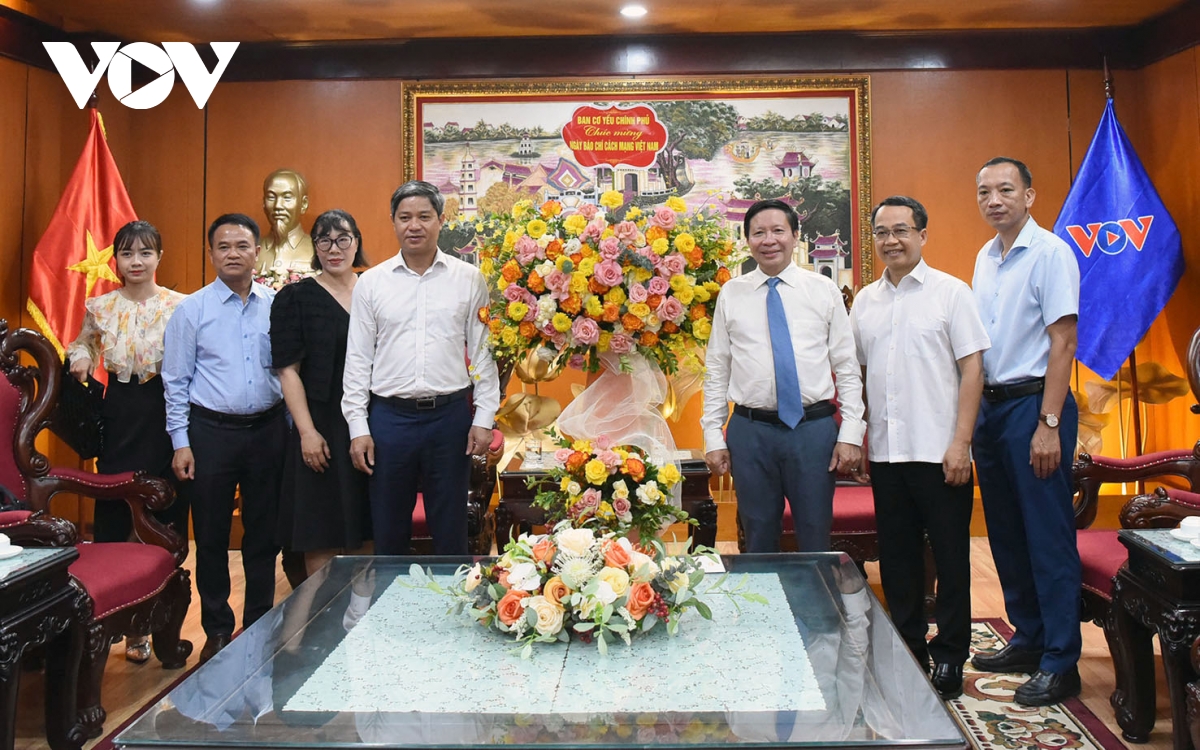 bao chi hien dai phai dam nhiem vai tro nguoi gac cong thong tin hinh anh 4