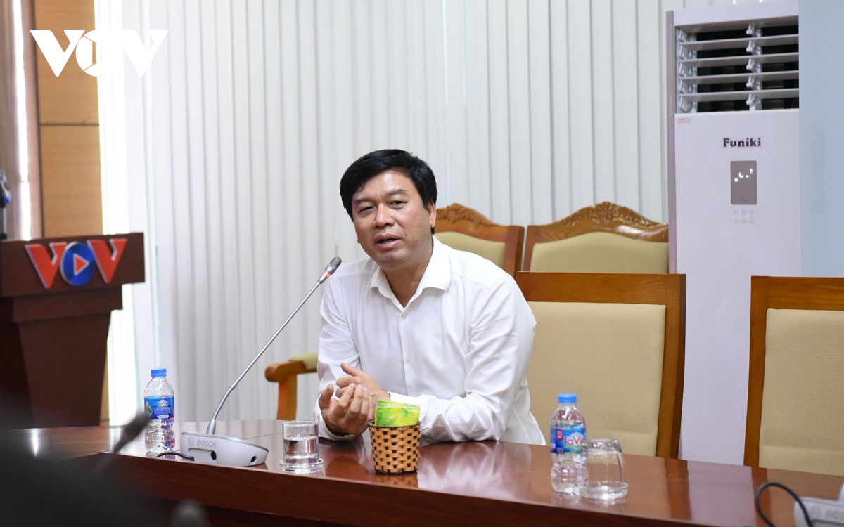 bao chi hien dai phai dam nhiem vai tro nguoi gac cong thong tin hinh anh 10