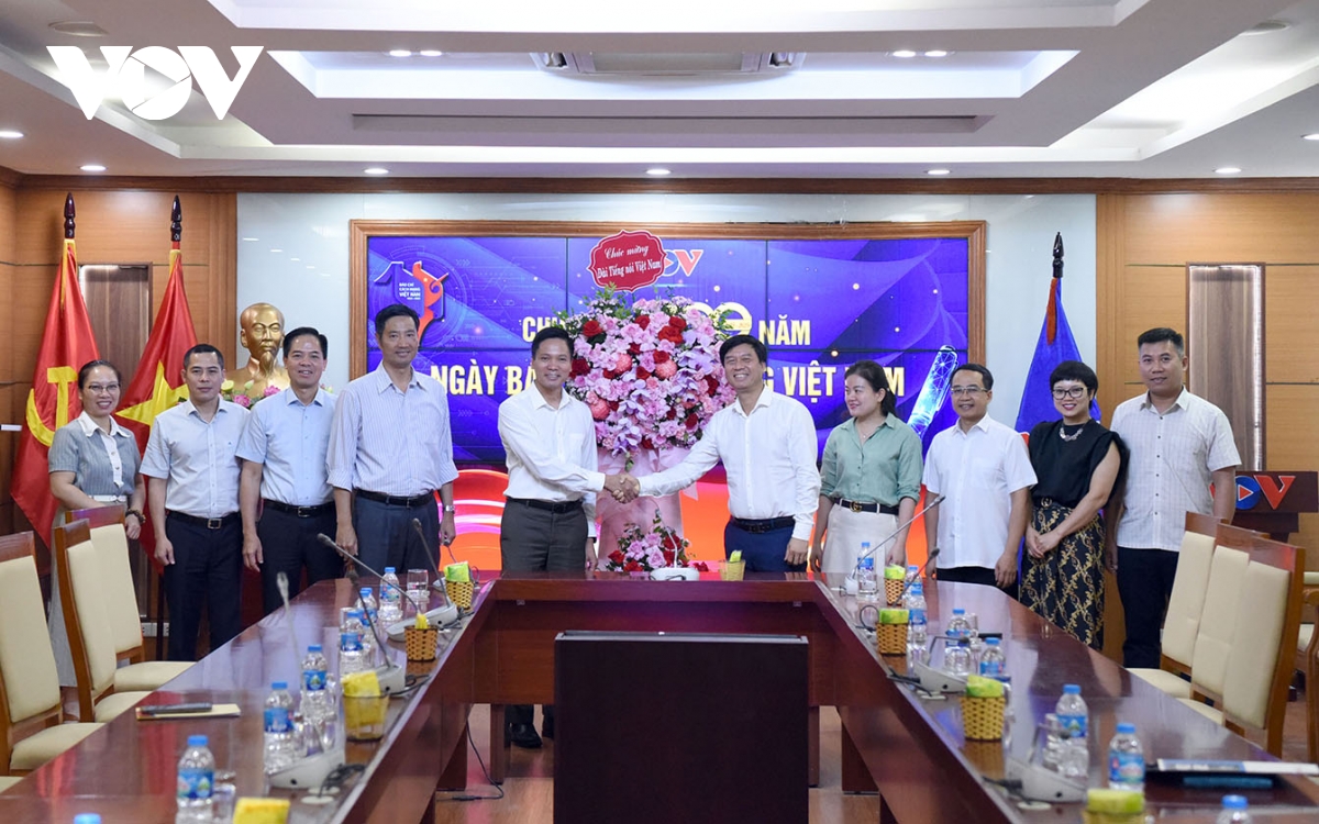 bao chi hien dai phai dam nhiem vai tro nguoi gac cong thong tin hinh anh 11