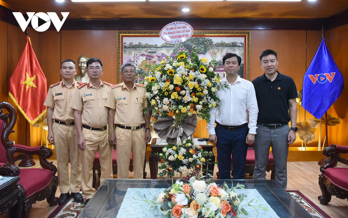 bao chi hien dai phai dam nhiem vai tro nguoi gac cong thong tin hinh anh 12