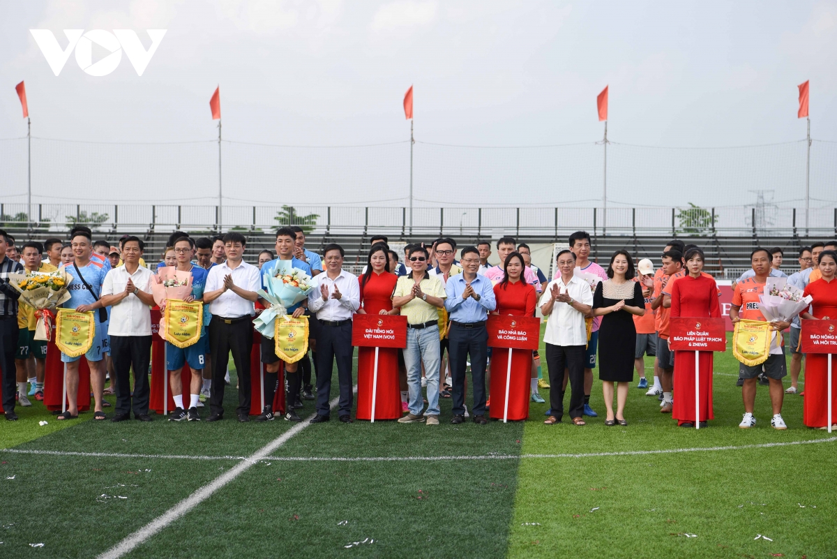 khai mạc giải bóng đá press cup 2025 lần thứ 9 tại bắc ninh hình ảnh 3 khai mac giai bong da press cup 2025 lan thu 9 tai bac ninh hinh anh 3