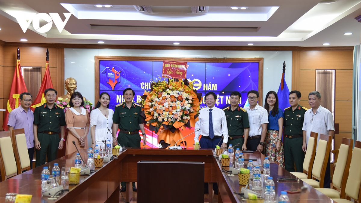 nhiều bộ, ngành, địa phương chúc mừng vov nhân ngày báo chí cách mạng việt nam hình ảnh 16 nhieu bo, nganh, dia phuong chuc mung vov nhan ngay bao chi cach mang viet nam hinh anh 16