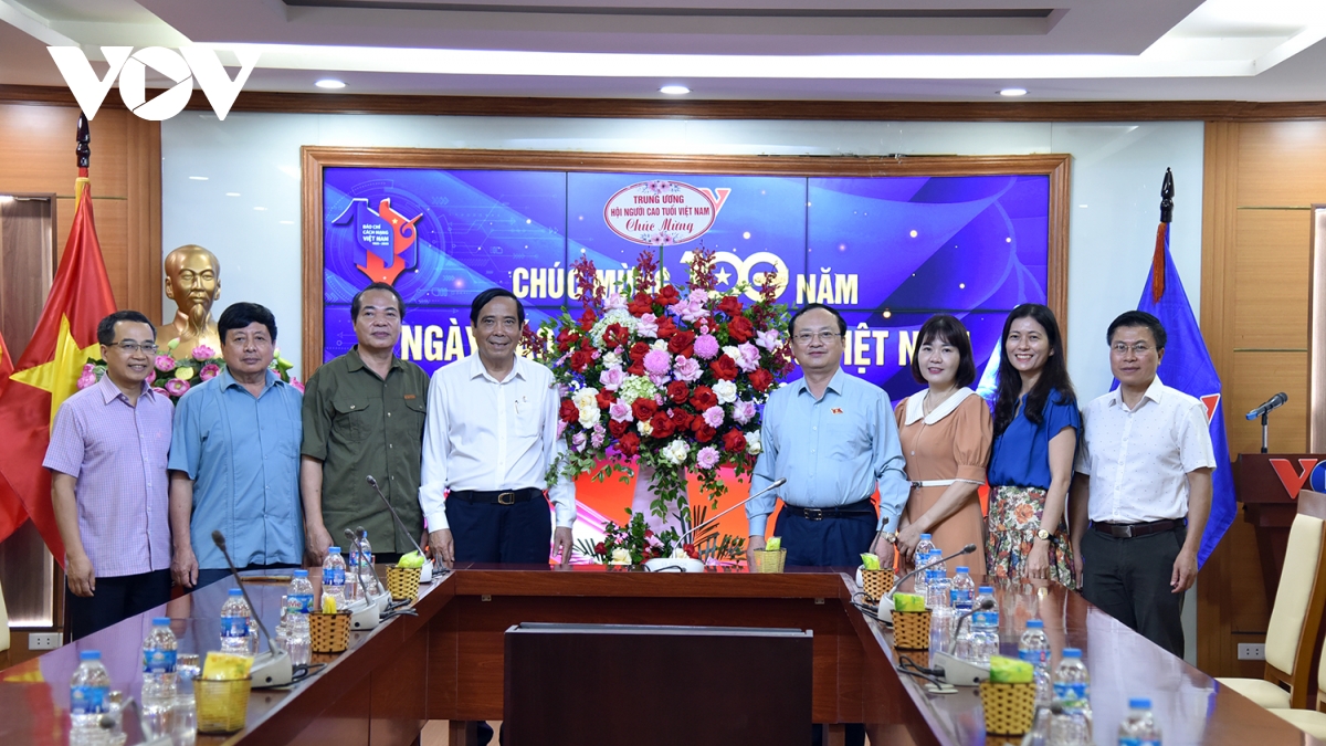nhiều bộ, ngành, địa phương chúc mừng vov nhân ngày báo chí cách mạng việt nam hình ảnh 2 nhieu bo, nganh, dia phuong chuc mung vov nhan ngay bao chi cach mang viet nam hinh anh 2