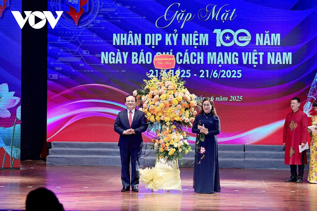 vov gặp mặt nhân kỷ niệm 100 năm ngày báo chí cách mạng việt nam hình ảnh 1 vov gap mat nhan ky niem 100 nam ngay bao chi cach mang viet nam hinh anh 1