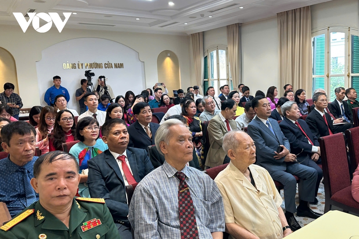 khong khi ron rang truoc gio cong bo sap nhap don vi hanh chinh tren ca nuoc hinh anh 2
