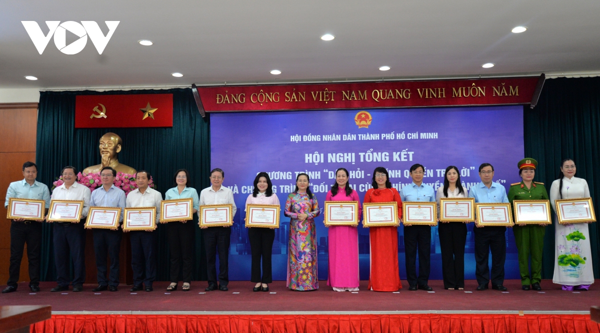  dan hoi - chinh quyen tra loi la dien dan gan ket nguoi dan va chinh quyen hinh anh 5