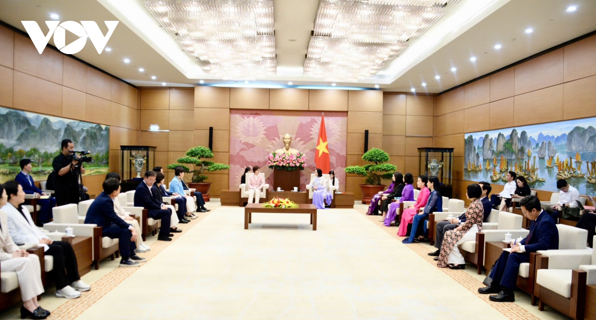 bà nguyễn thị thanh tiếp Đoàn Ủy ban bình đẳng giới và gia đình, quốc hội hàn quốc hình ảnh 2 ba nguyen thi thanh tiep Doan Uy ban binh dang gioi va gia dinh, quoc hoi han quoc hinh anh 2