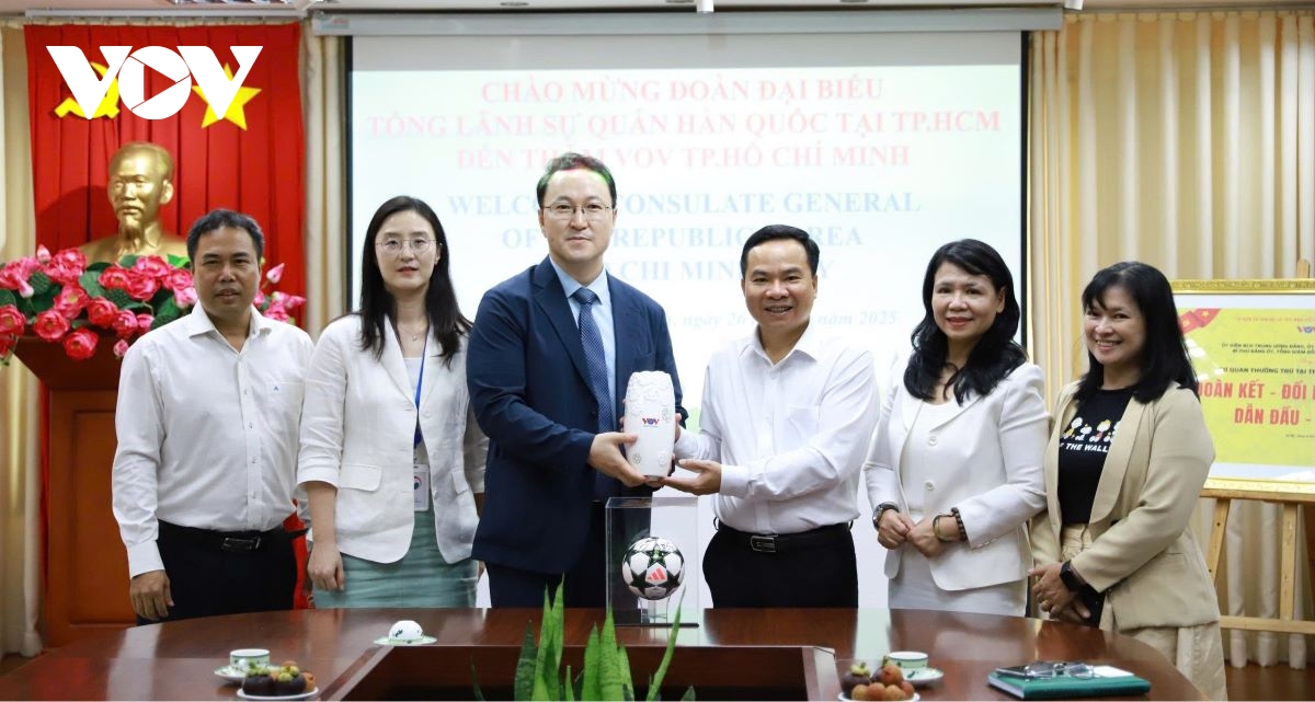 Nghe VOV, học tiếng Hàn: Gắn kết từ làn sóng phát thanh
