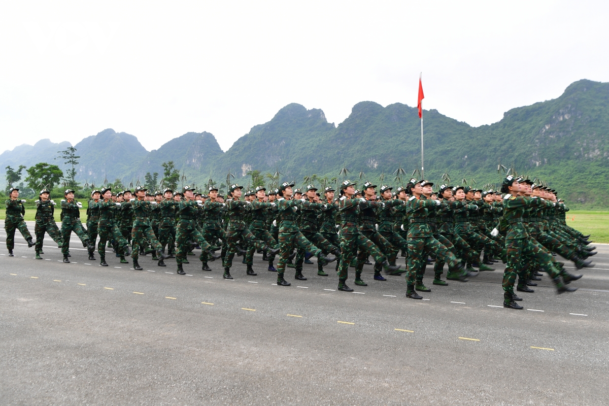 các khối diễu binh kỷ niệm 80 năm quốc khánh lần đầu hợp luyện hình ảnh 3 cac khoi dieu binh ky niem 80 nam quoc khanh lan dau hop luyen hinh anh 3