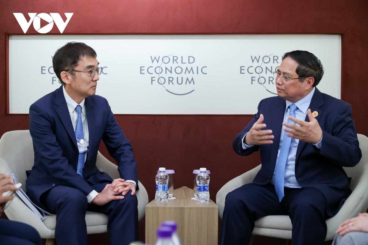 thủ tướng gặp chủ tịch viện kinh tế Đông Á và asean hình ảnh 1 thu tuong gap chu tich vien kinh te Dong A va asean hinh anh 1