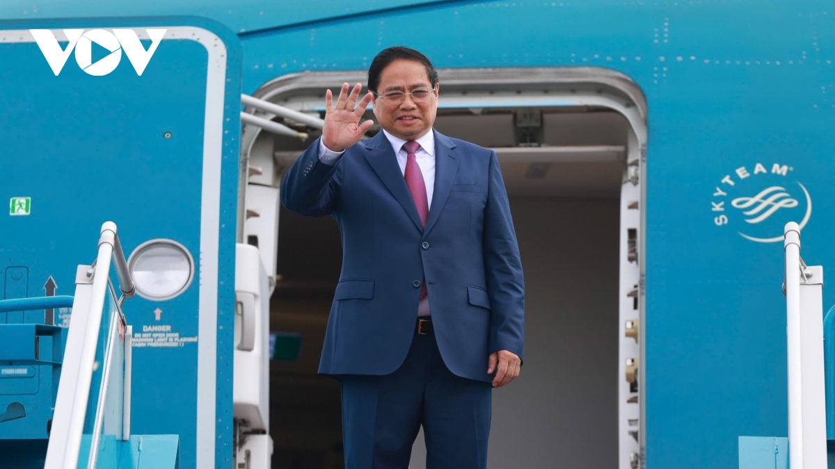 Thủ tướng Phạm Minh Chính đến Trung Quốc dự Hội nghị WEF Thiên Tân 2025