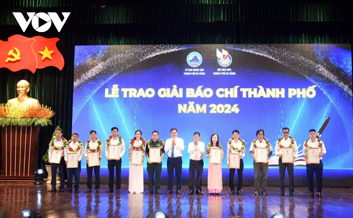 vov miền trung đoạt giải nhất và ba giải báo chí thành phố Đà nẵng 2024 hình ảnh 3 vov mien trung doat giai nhat va ba giai bao chi thanh pho Da nang 2024 hinh anh 3