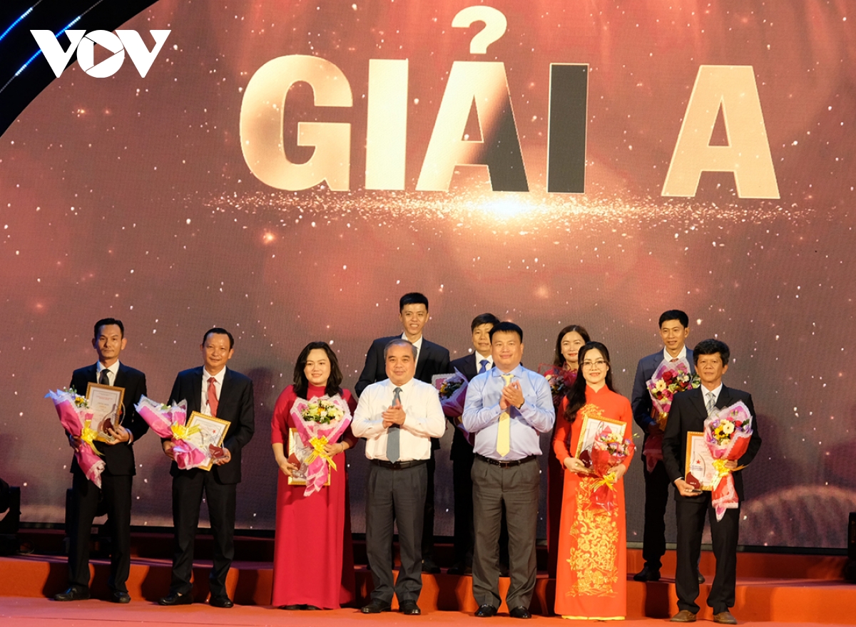 báo chí trong kỷ nguyên mới phải sáng tạo, đổi mới mạnh mẽ hình ảnh 4 bao chi trong ky nguyen moi phai sang tao, doi moi manh me hinh anh 4
