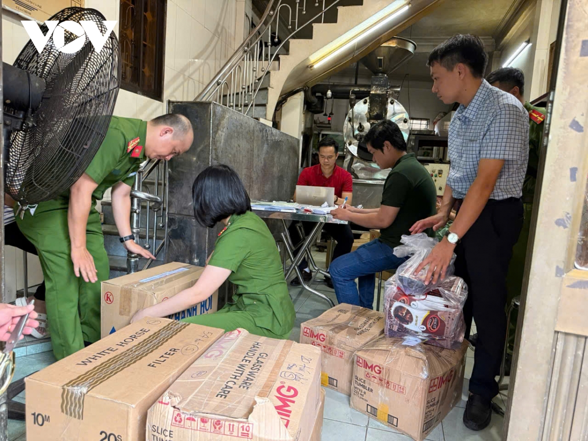 khởi tố đối tượng dùng đậu nành, hạt bắp và phụ gia sản xuất cà phê giả hình ảnh 2 khoi to doi tuong dung dau nanh, hat bap va phu gia san xuat ca phe gia hinh anh 2