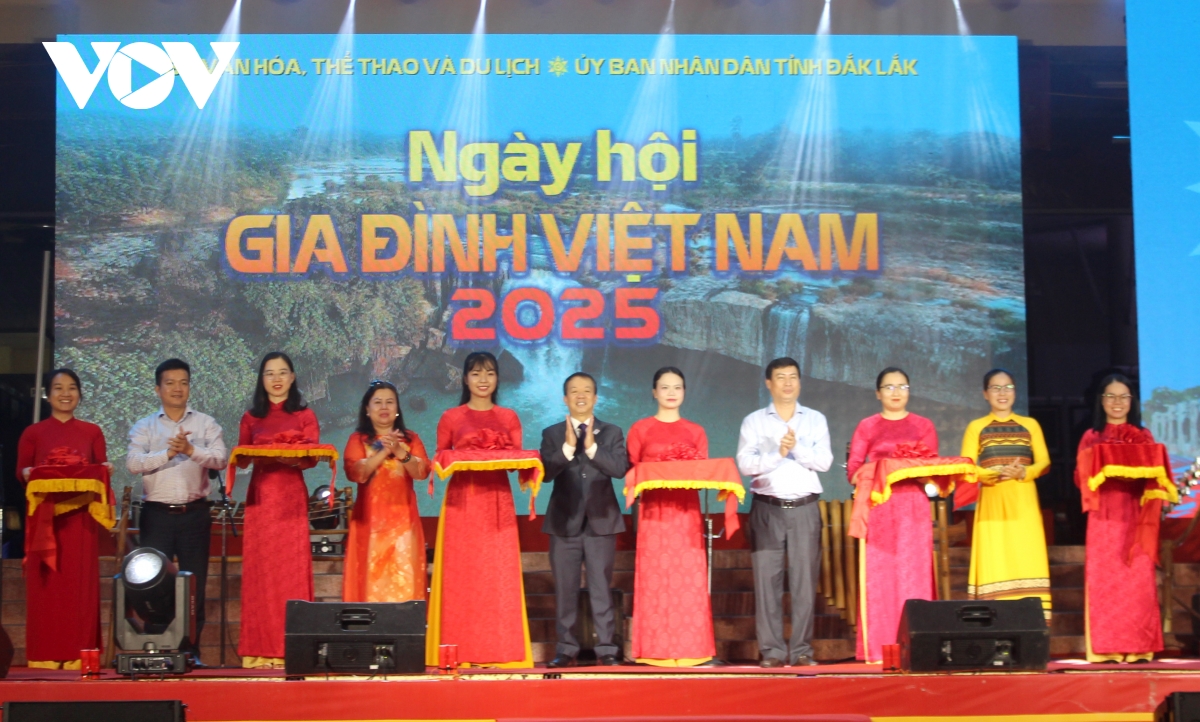 khai mạc ngày hội gia đình việt nam năm 2025 hình ảnh 1 khai mac ngay hoi gia dinh viet nam nam 2025 hinh anh 1