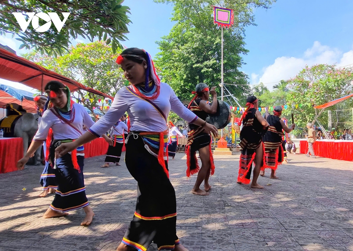múa cà đáo của người cor ở huyện trà bồng là di sản văn hoá phi vật thể quốc gia hình ảnh 1 mua ca dao cua nguoi cor o huyen tra bong la di san van hoa phi vat the quoc gia hinh anh 1