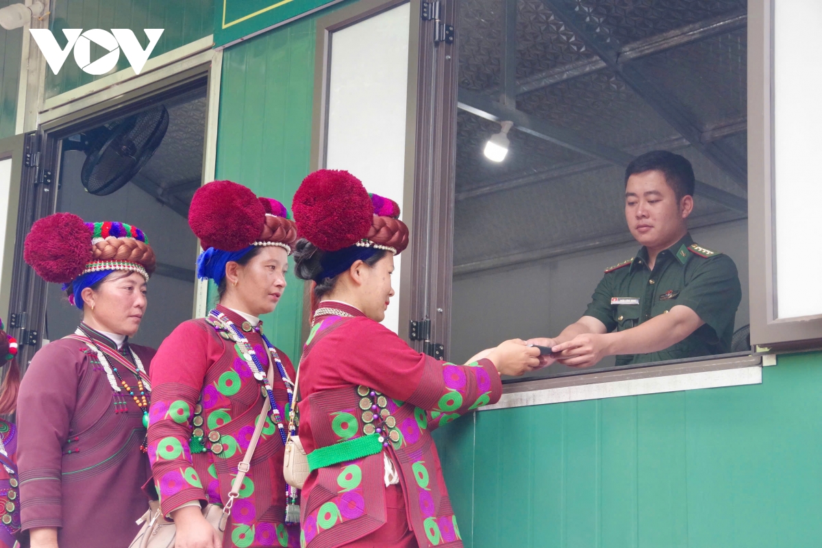 Khôi phục lối mở biên giới Sì Choang - Dến Suối Thàng ở Lai Châu