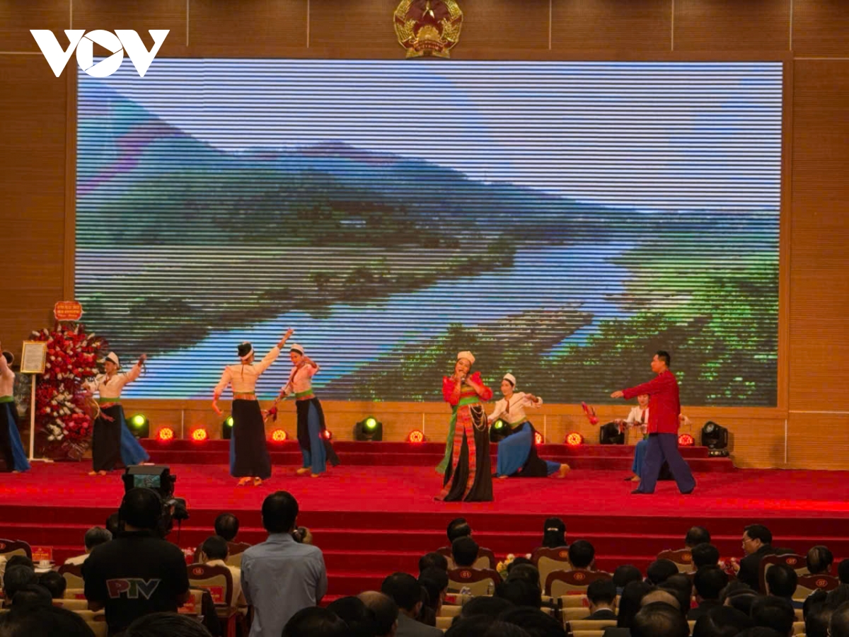 khong khi ron rang truoc gio cong bo sap nhap don vi hanh chinh tren ca nuoc hinh anh 4