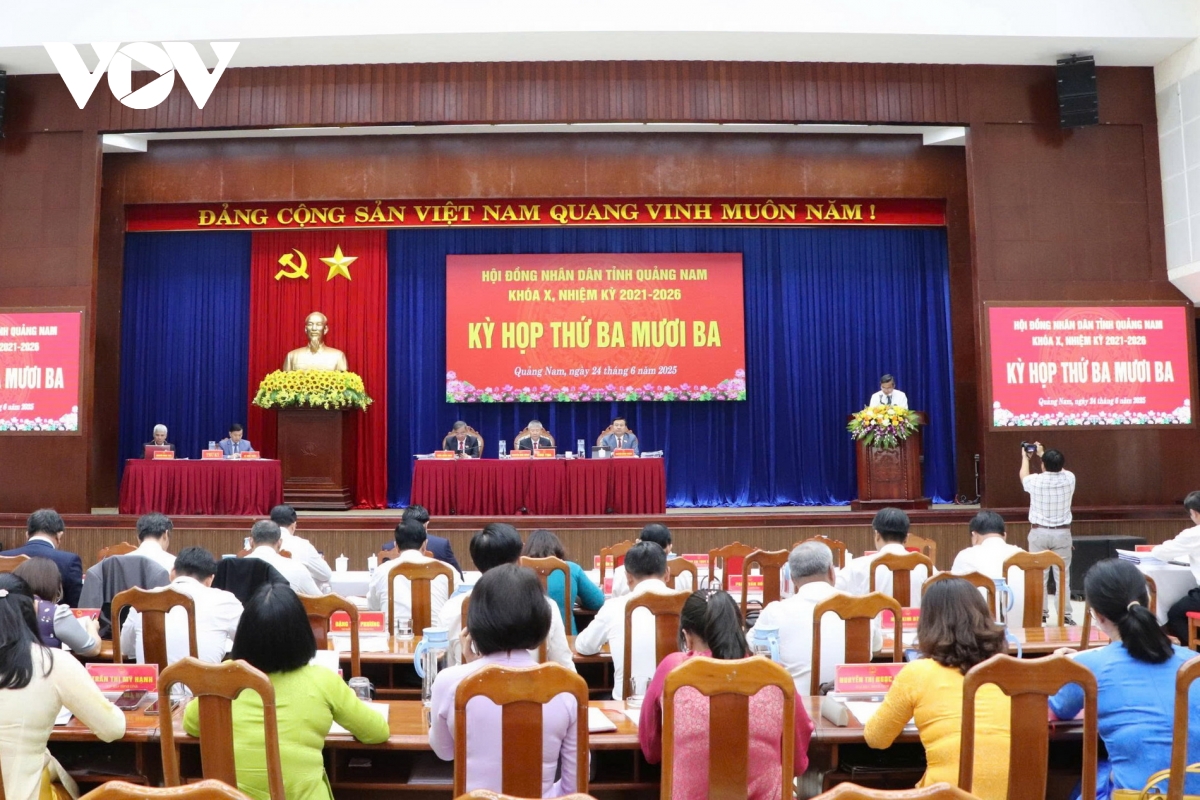 Ông lê văn dũng, chủ tịch ubnd tỉnh quảng nam nghỉ hưu từ ngày 1 7 2025 hình ảnh 1 Ong le van dung, chu tich ubnd tinh quang nam nghi huu tu ngay 1 7 2025 hinh anh 1