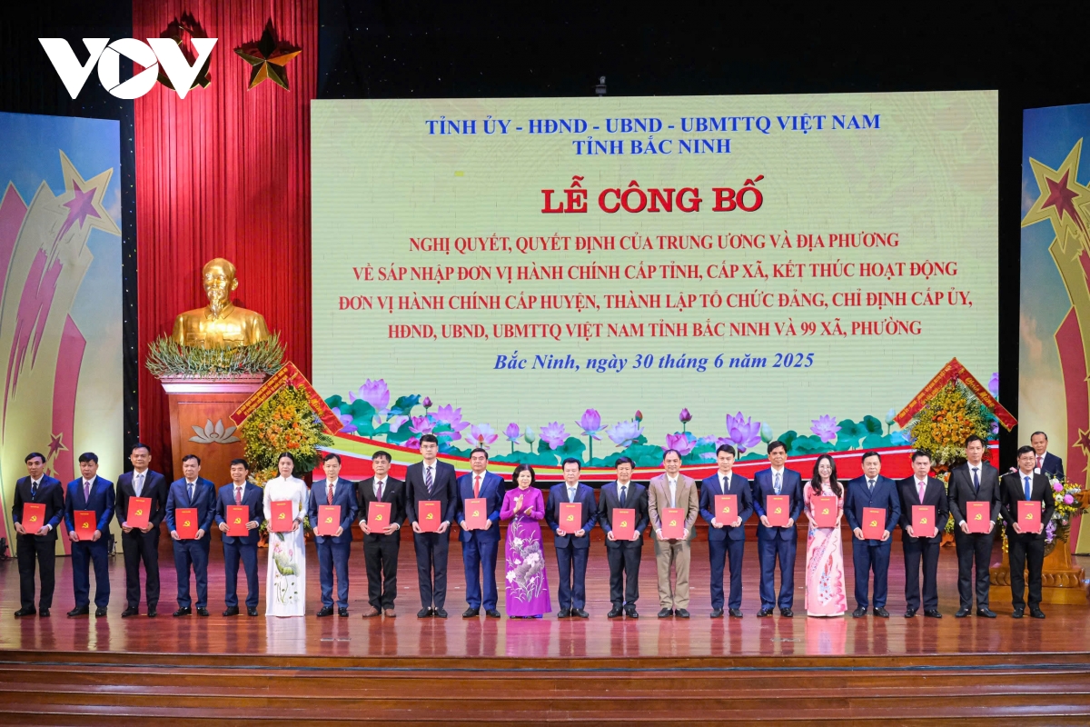 cong bo quyet dinh thanh lap tinh bac ninh moi va 99 xa, phuong truc thuoc hinh anh 13